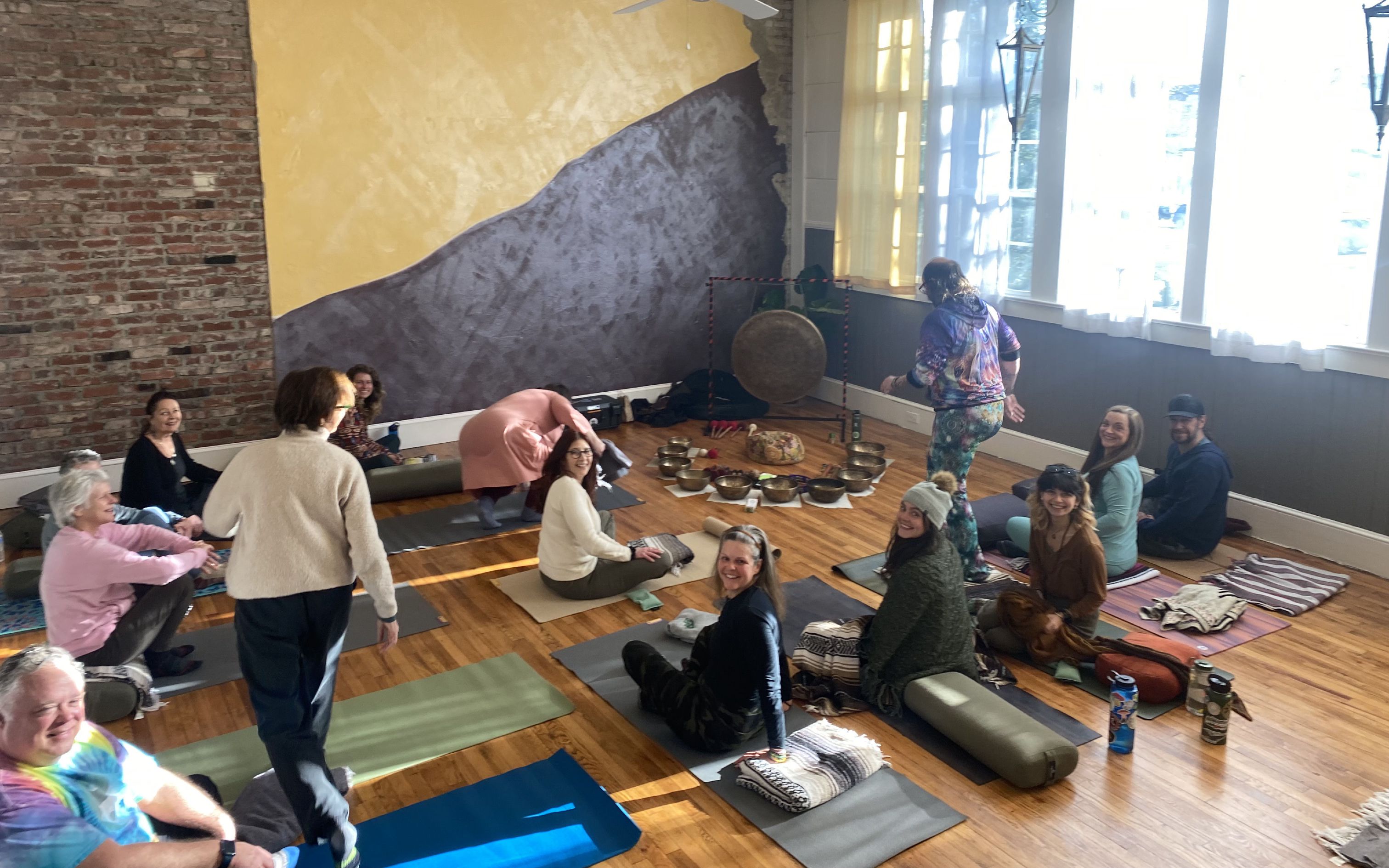 Sound bath group starting